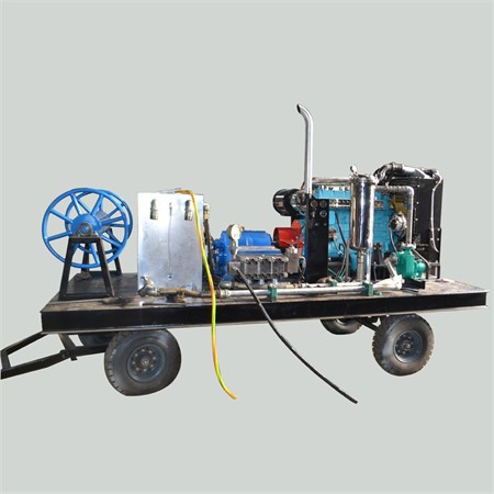 Diesel engine high pressure water cleaner